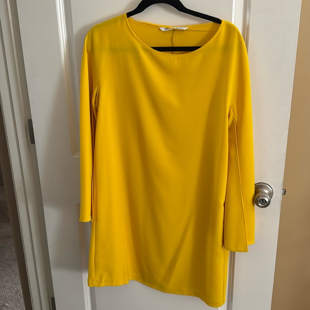 Women’s cape Zara dress